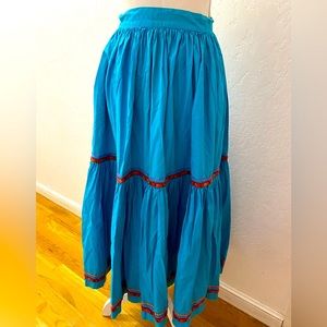 Vintage Banana Republic Safari and Travel
Clothing Co. full skirt with ribbon